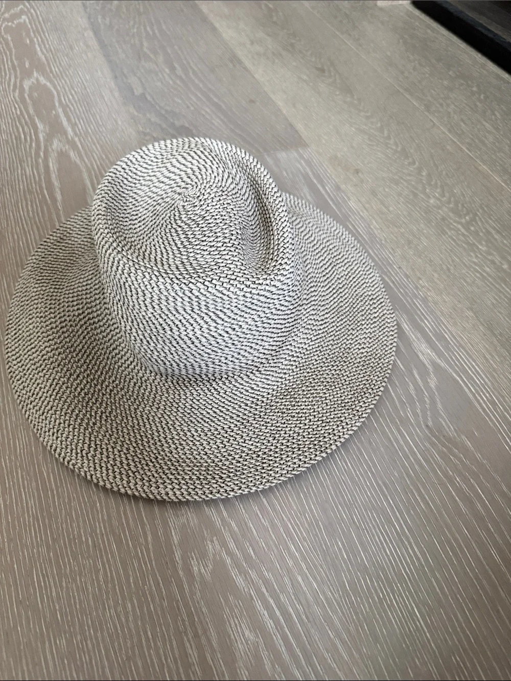 Eric Javits Woven Sun Hat one size - Picture 2 of 5